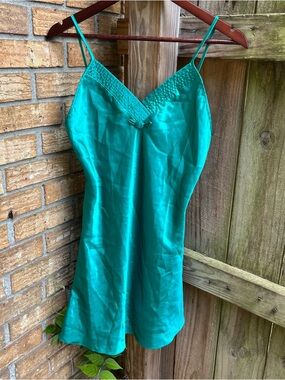 Vintage Val Mode Satin Chemise Slip in Emerald Green